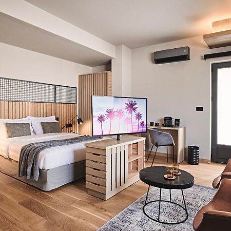 Cama Luxury Suites Atene Esterno foto