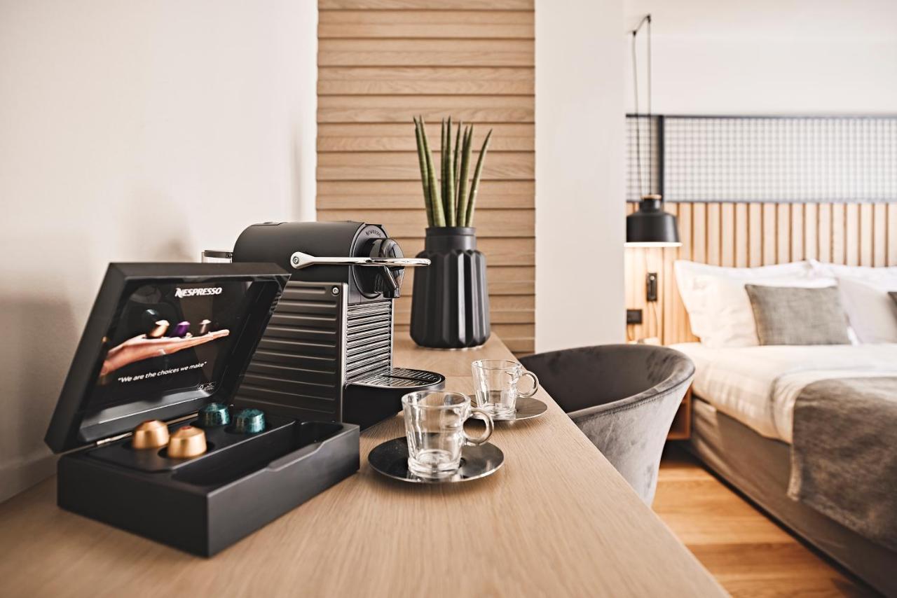Cama Luxury Suites Atene Esterno foto